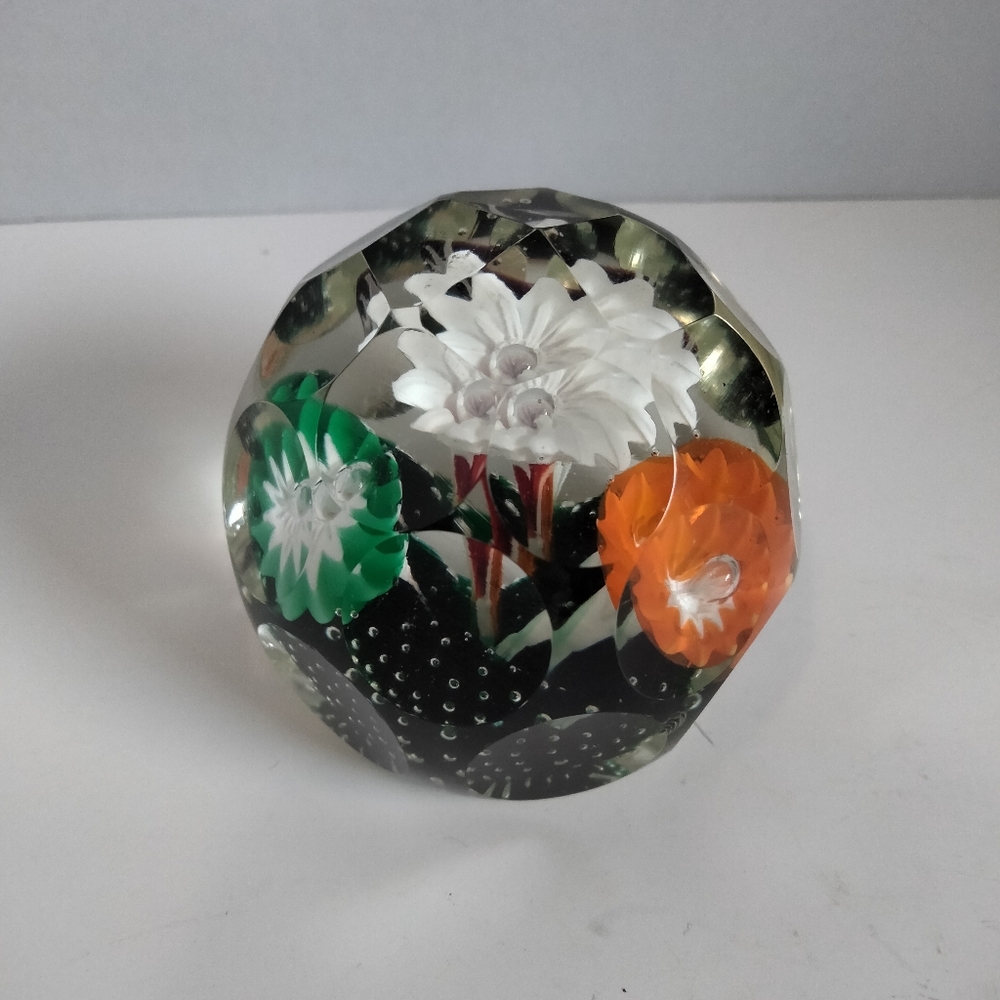 Vintage Art glass Paperweight floral deco